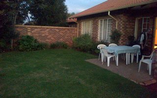 2 Bedroom Townhouse in Sinoville