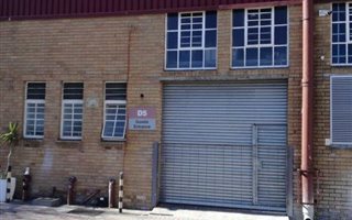 300 m² Industrial space in Maitland