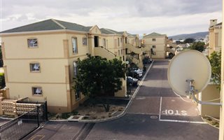 2 Bedroom Apartment in Blaauwberg