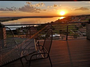 3 Bed House in Aqua Vista