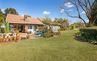 8565 m² Farm in President Park