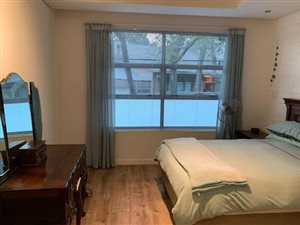 2 Bed Apartment in Menlo Park
