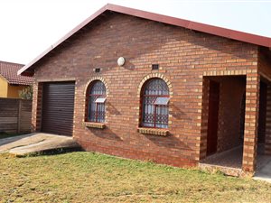 3 Bed House in Fernwood