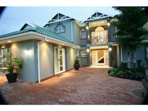 5 Bed House in Somerset Park