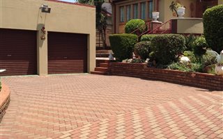 3 Bedroom House in Cyrildene