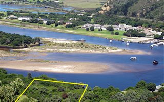 3017 m² Land available in Keurbooms River