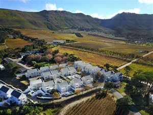 3 Bed House in Steenberg