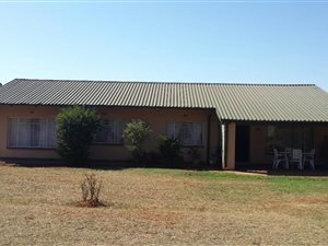 2 ha Farm in Westonaria