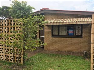 1 Bed Garden Cottage in Uvongo