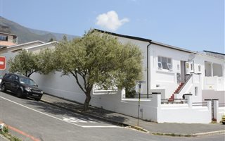 5 Bedroom House in Walmer Estate