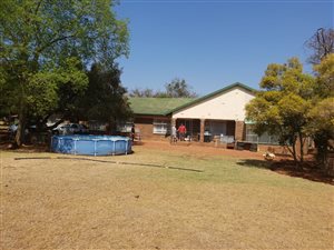 2 ha Farm in Rietfontein