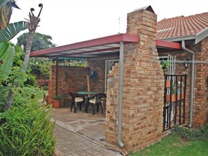 2 Bed Townhouse in Krugersdorp North