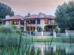 6 Bed House in Kyalami Estate