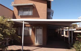 2 Bedroom House in Merebank