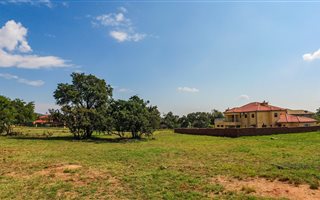 853 m² Land available in Amandasig