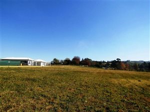 1064 m² Land available in Mpophomeni