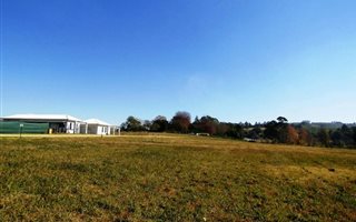 1064 m² Land available in Mpophomeni