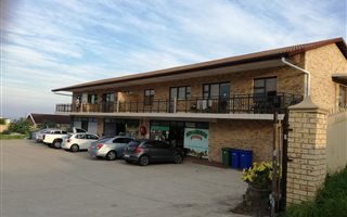 548 m² Commercial space in Park Rynie