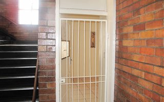 2 Bedroom Apartment in Springs Central