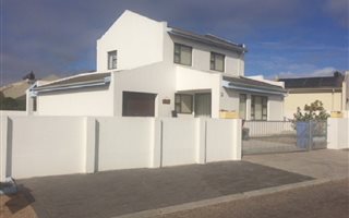 4 Bedroom House in Langebaan Central