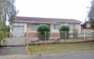 4 Bedroom House in Bisley