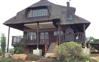 4 Bedroom House in Bronkhorstbaai