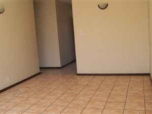 2 Bed Apartment in Florida Lake