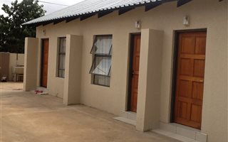 10 Bedroom House in Giyani