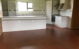 3 Bedroom Townhouse in Bredell AH