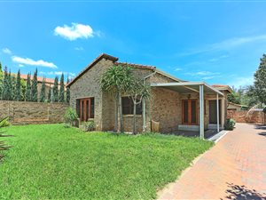 2 Bedroom Cluster in Fourways