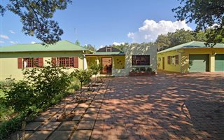 3 Bedroom House in Thornhill Estate