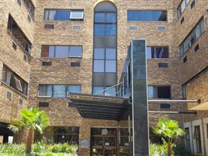 214 m² Office Space in Parktown