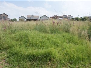 1100 m² Land available in Copperleaf