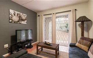 2 Bedroom Apartment in Vredekloof Heights