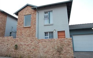 3 Bedroom Duplex in Johannesburg North