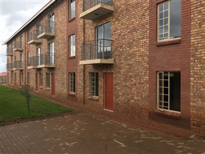 2 Bed Apartment in Mahube Valley