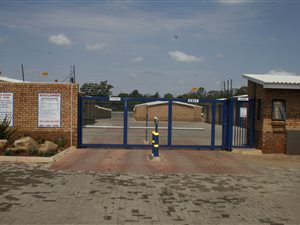 12 m² Commercial space in Willow Park Manor