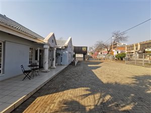 245 m² Office Space in Greenside
