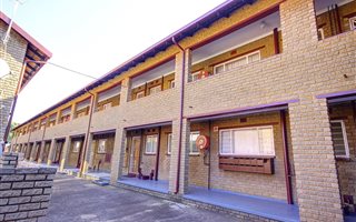 2 Bedroom Apartment in Grobler Park