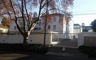 2 Bedroom Apartment in Dunkeld West