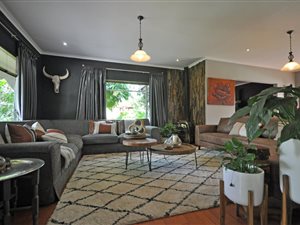3 Bed House in Three Rivers East