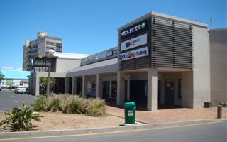 94 m² Retail Space in Strand Central