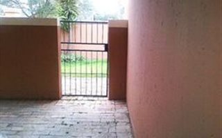 2 Bedroom House in Vaalpark