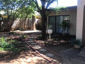 4 Bed House in Bayswater