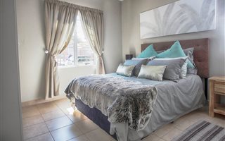2 Bedroom Apartment in Die Hoewes