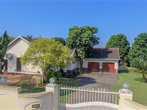 3 Bed House in Hayfields
