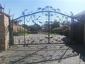 4 Bed Townhouse in Lakefield