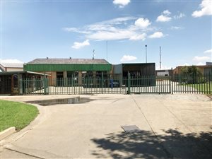 2200 m² Commercial space in Alrode