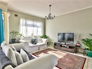 2 Bed Apartment in Claremont
