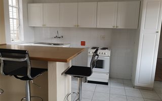 1 Bedroom Garden Cottage in Kensington